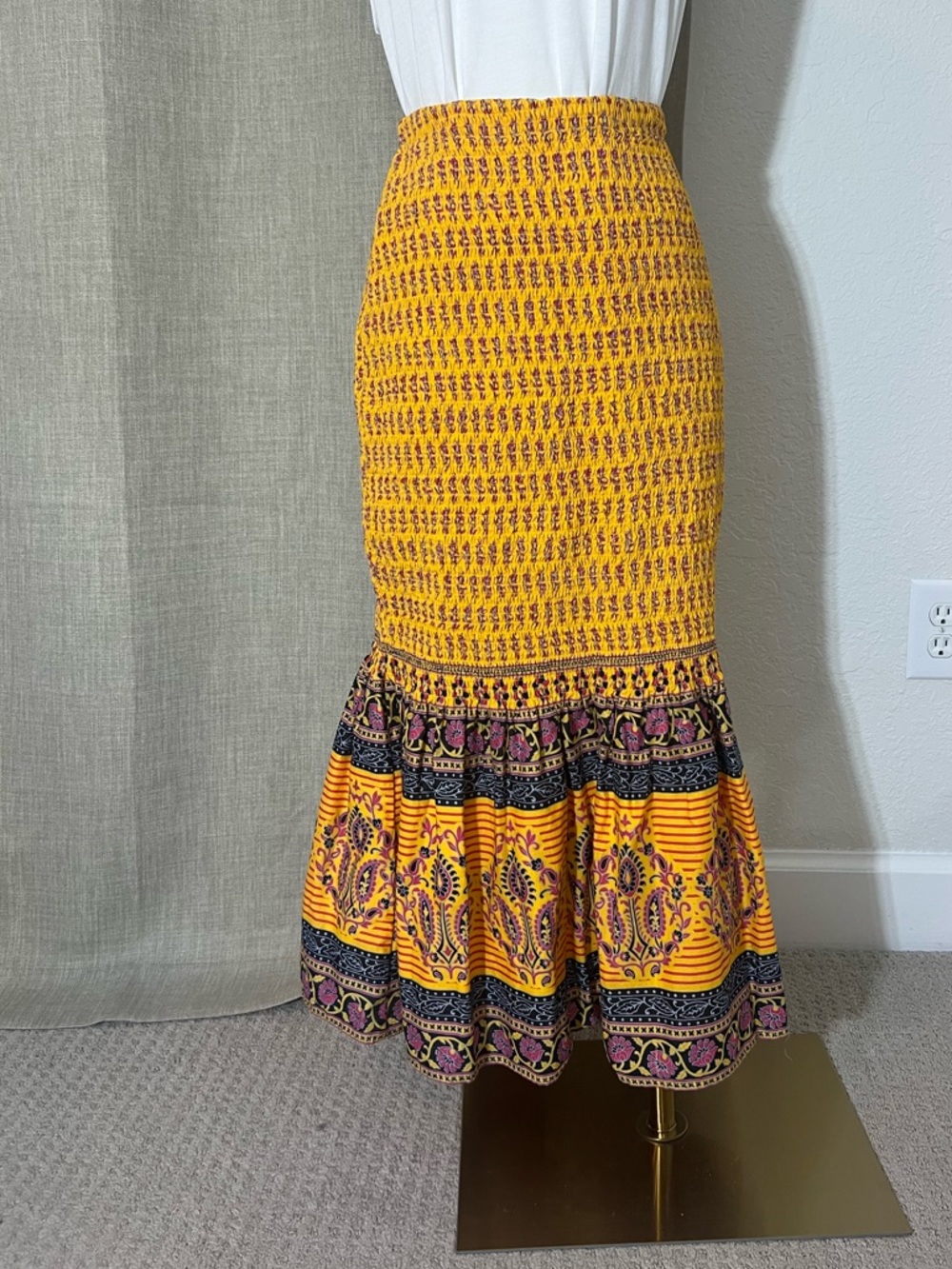 Boho Festival Yellow Printed Smocked Fishtail Midi Skirt Ruffled Bottom Size 8‎